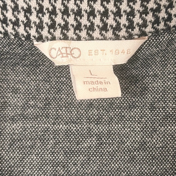 Vintage Cato houndstooth button up - Picture 3 of 3